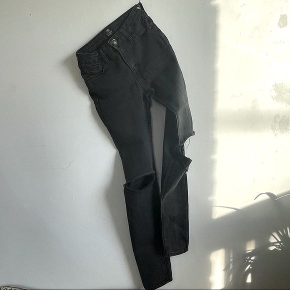 Just Black | high waisted destroyed knee skinny jeans - Picture 4 of 11